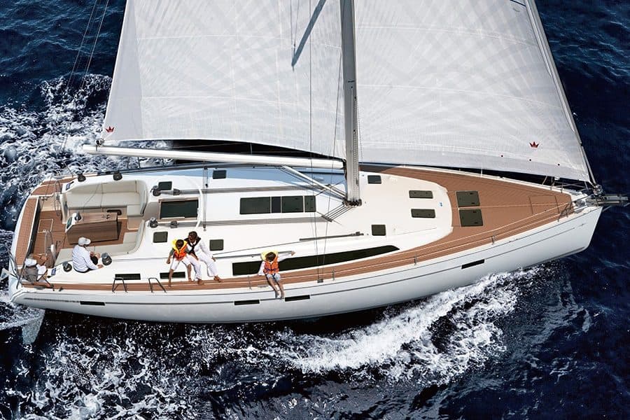 Bavaria Cruiser 46 — вид с высоты